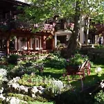Izvora Hotel 3*