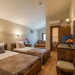 Izvora Hotel
