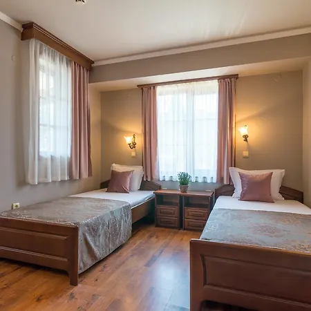 Izvora 3*